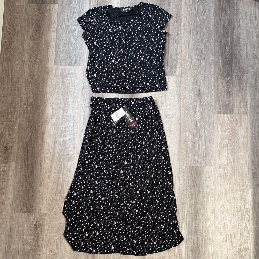Briggs New York Black and Pink Floral Top